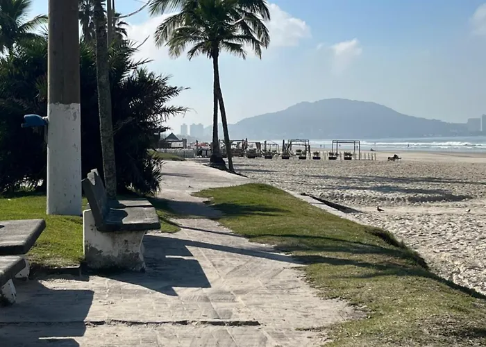 Apartamento 1 , Guaruja ,Enseada Com 2 Dorm, 200M Praia,