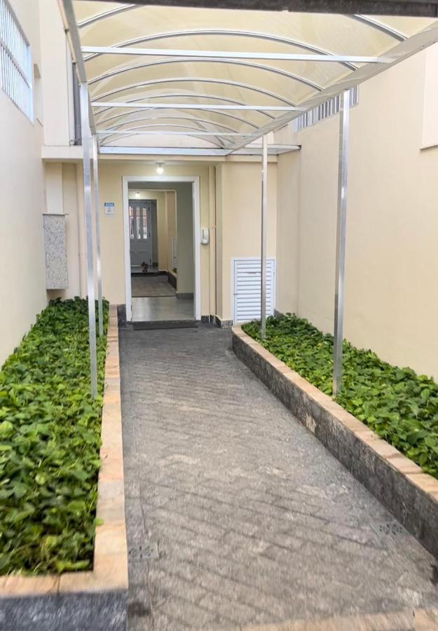 1 , ,enseada Com 2 Dorm, 200m Praia, *